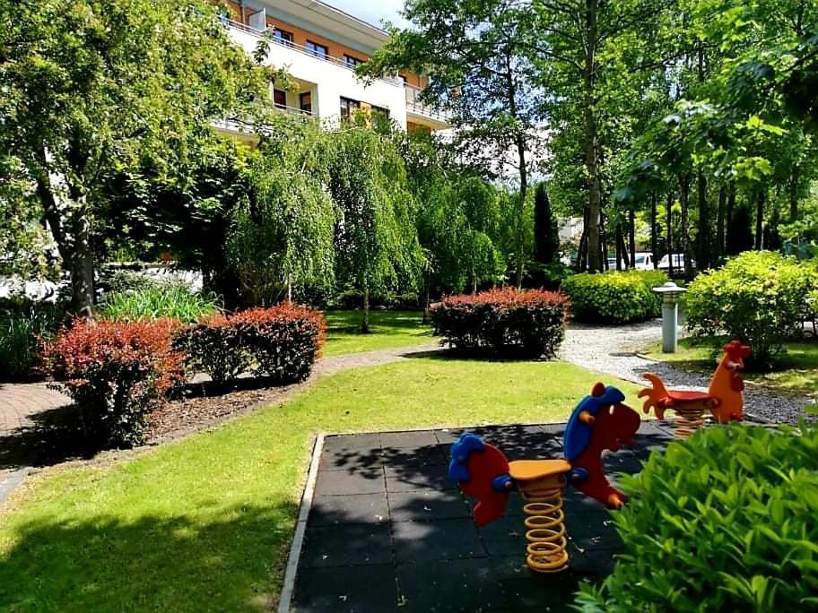 Unique Beige & Gold Apartments Kolobrzeg Exterior photo