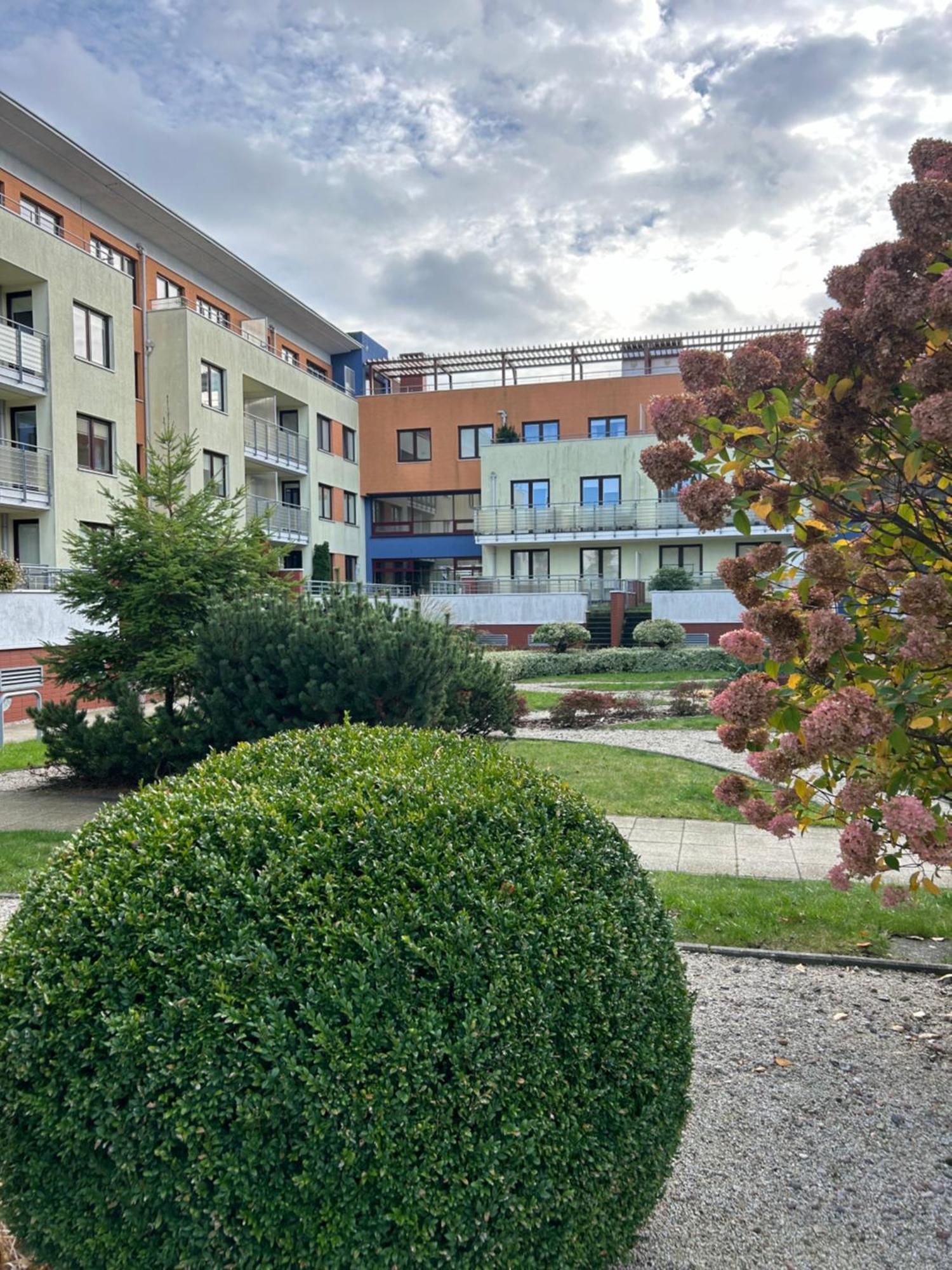 Unique Beige & Gold Apartments Kolobrzeg Exterior photo
